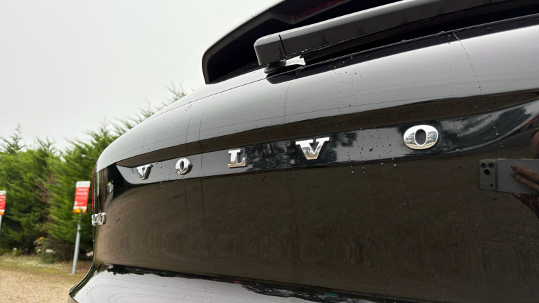 Volvo XC40 2.0 B4P Ultra Dark 5dr Auto Petrol Estate